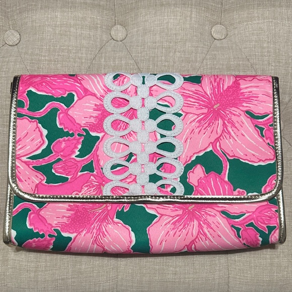Lilly Pulitzer Vibrant Pink and Green Floral Wristlet/ clutch - Picture 2 of 6